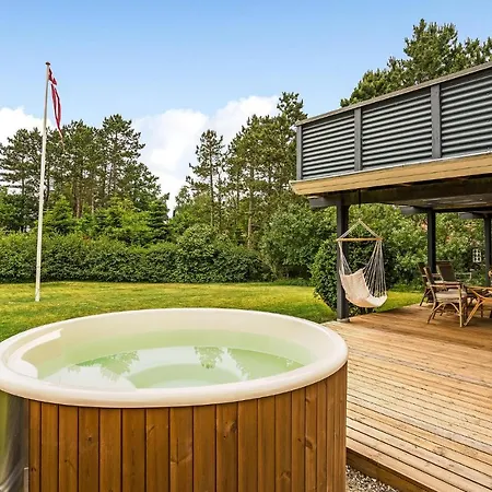 Holiday home Telefonvejen X