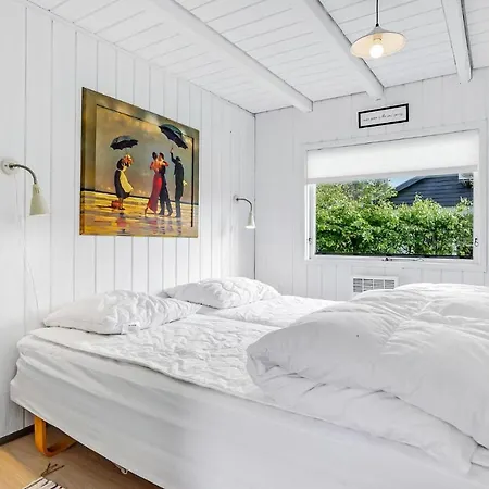 Pet Friendly In Glesborg With Wifi Holiday home